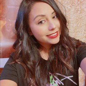 Meet your Posher, Miriam